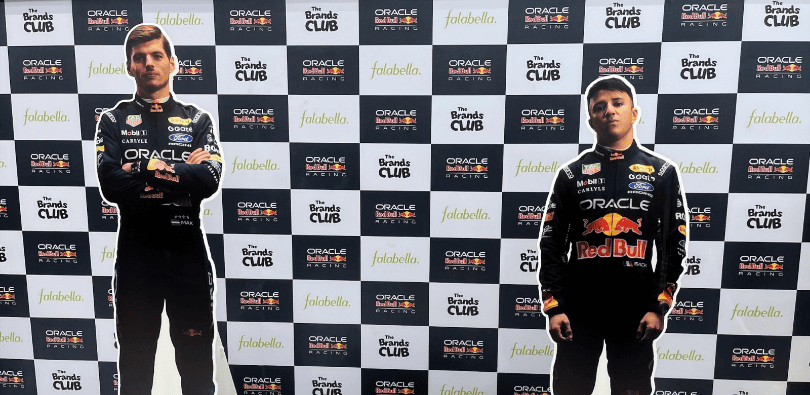 Oracle Red Bull Racing en la tienda Falabella de Espacio Urbano Viña del Mar.