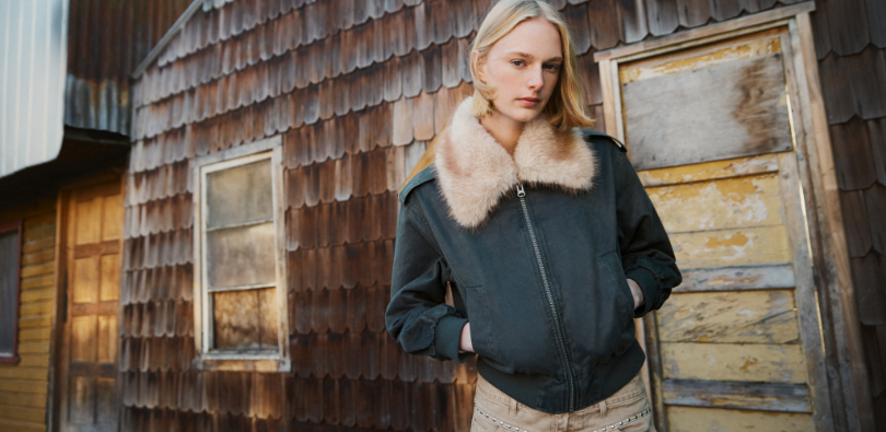 campaña de chaquetas y abrigos Arriba Latinas de Falabella.