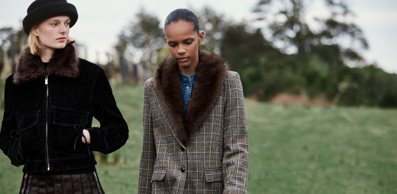 campaña de chaquetas y abrigos Arriba Latinas de Falabella.
