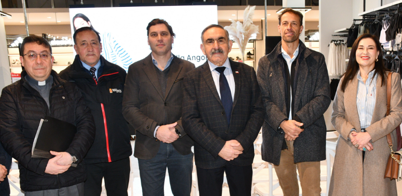inauguración oficial de la nueva tienda Falabella en el centro de Angol.